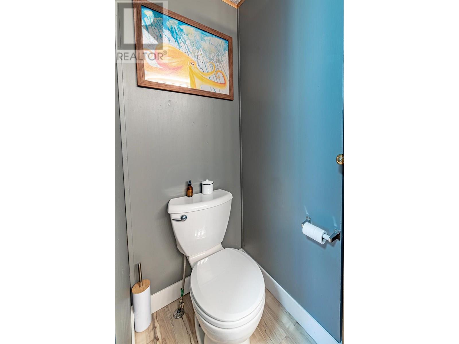 1905 Airport Road, Salmo, British Columbia  V0G 1Z0 - Photo 21 - 10350674