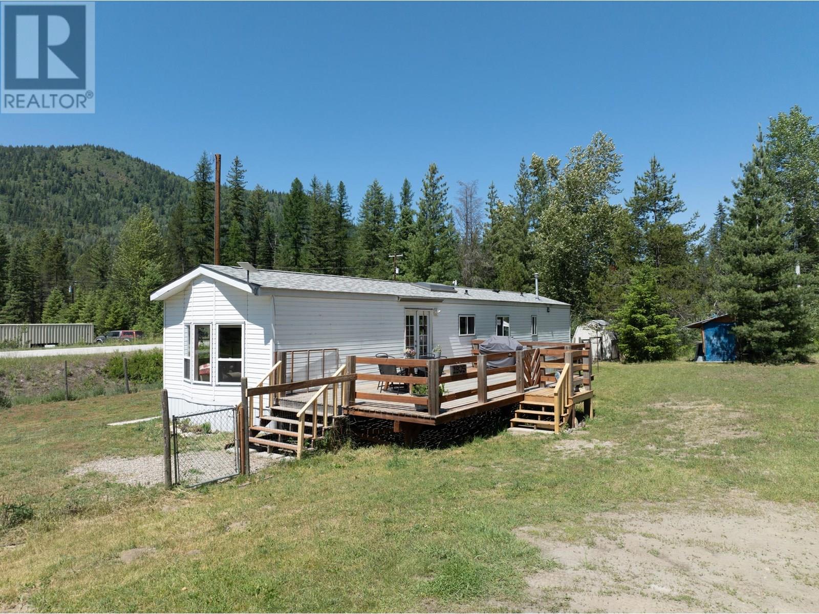 1905 Airport Road, Salmo, British Columbia  V0G 1Z0 - Photo 24 - 10350674