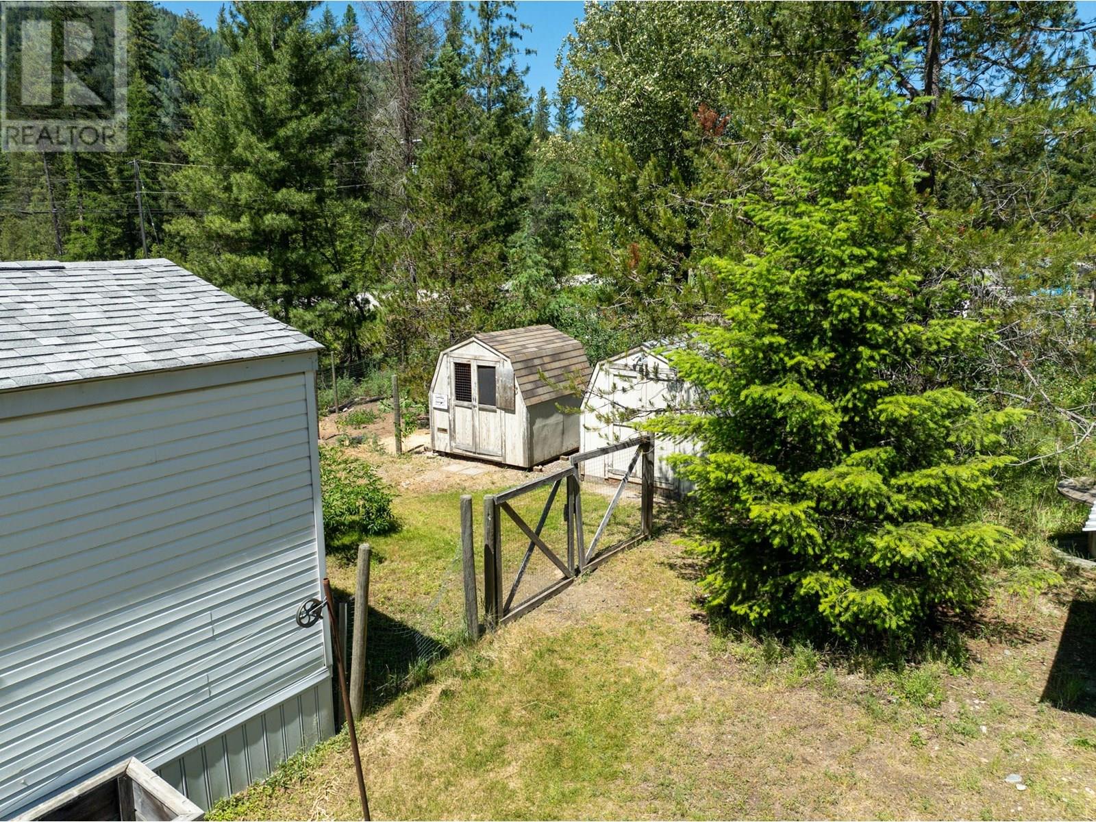 1905 Airport Road, Salmo, British Columbia  V0G 1Z0 - Photo 29 - 10350674