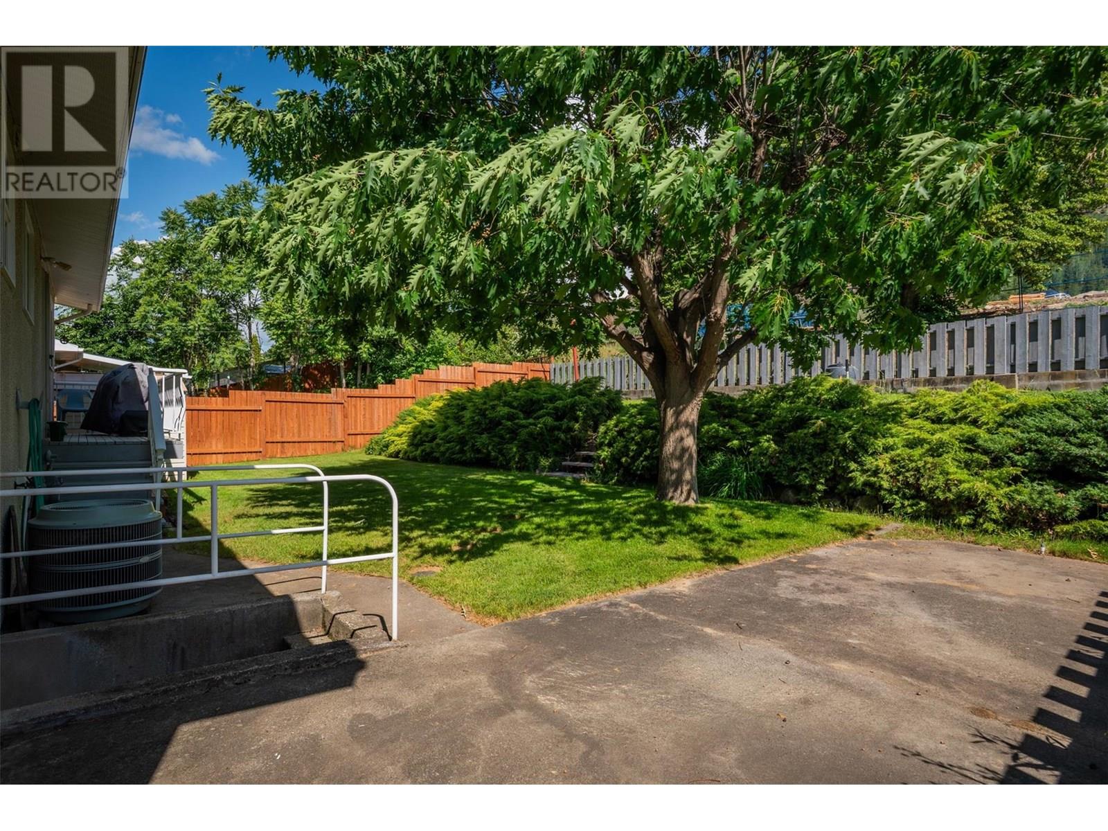 3555 Highway Drive, Trail, British Columbia  V1R 2T9 - Photo 42 - 10352216