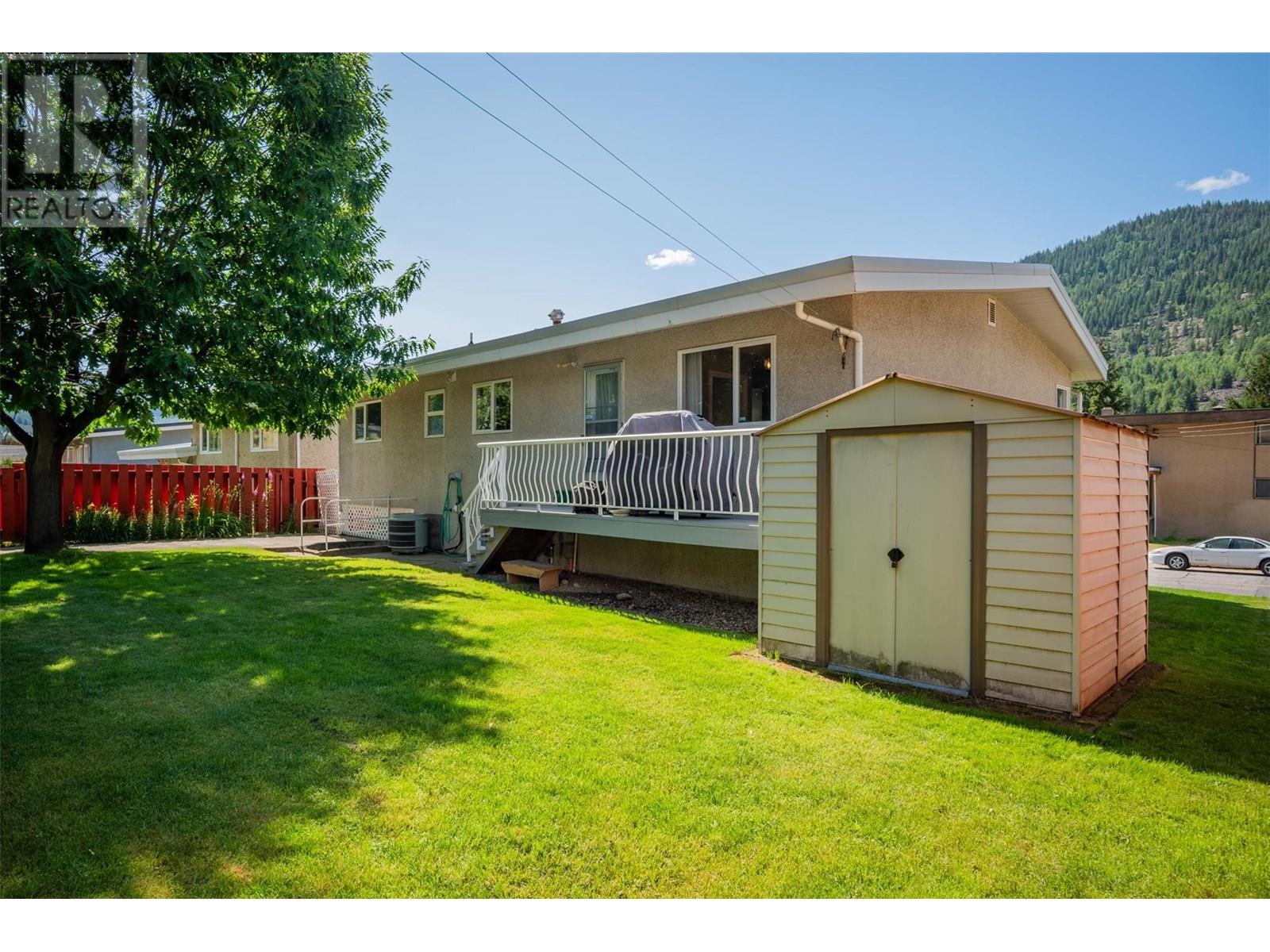 3555 Highway Drive, Trail, British Columbia  V1R 2T9 - Photo 49 - 10352216