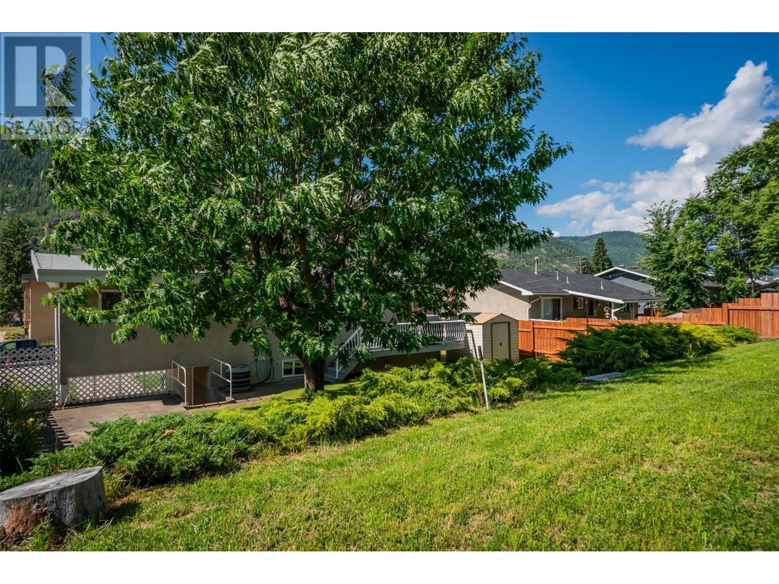 3555 Highway Drive, Trail, British Columbia  V1R 2T9 - Photo 52 - 10352216