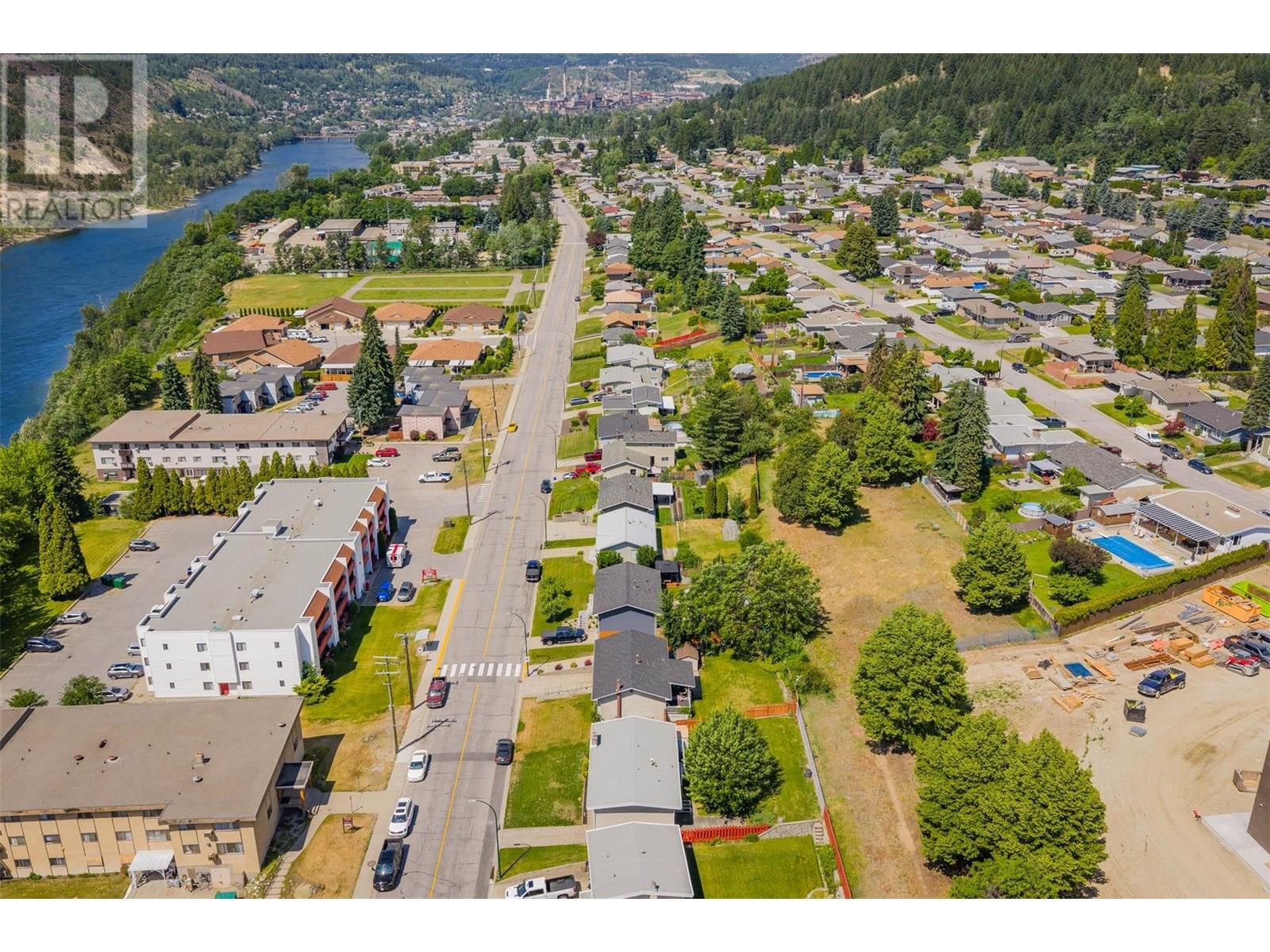 3555 Highway Drive, Trail, British Columbia  V1R 2T9 - Photo 57 - 10352216
