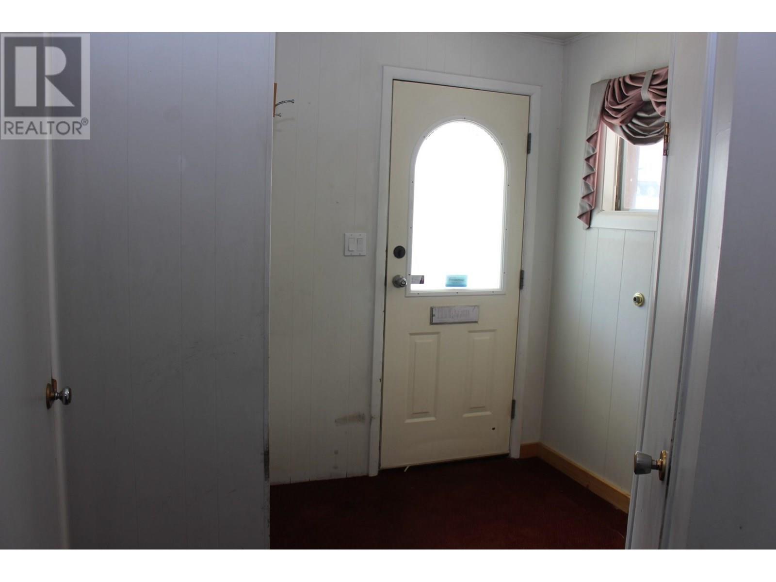 953 Aspen Street, Trail, British Columbia  V1R 3Y1 - Photo 13 - 10342851