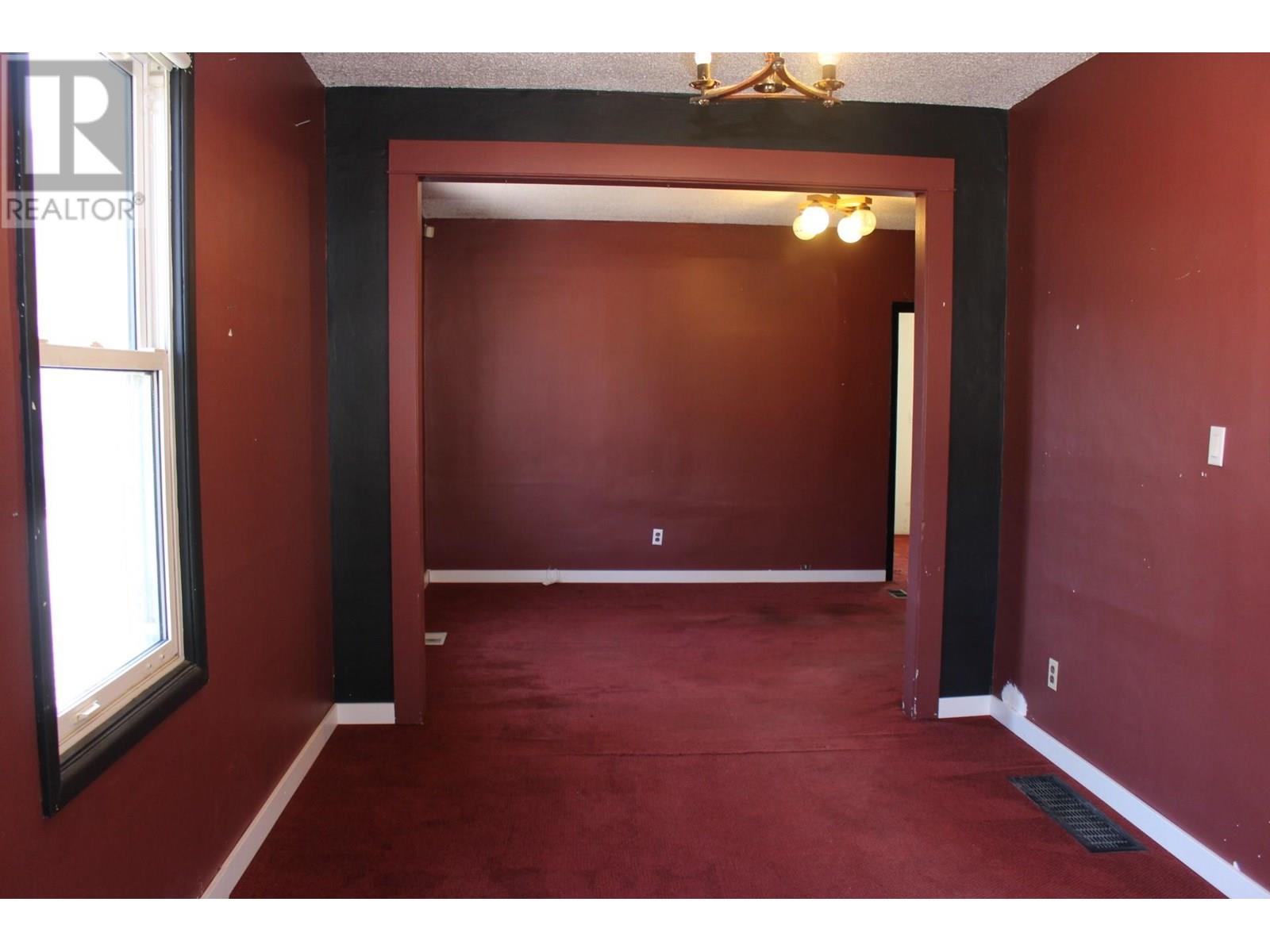 953 Aspen Street, Trail, British Columbia  V1R 3Y1 - Photo 18 - 10342851