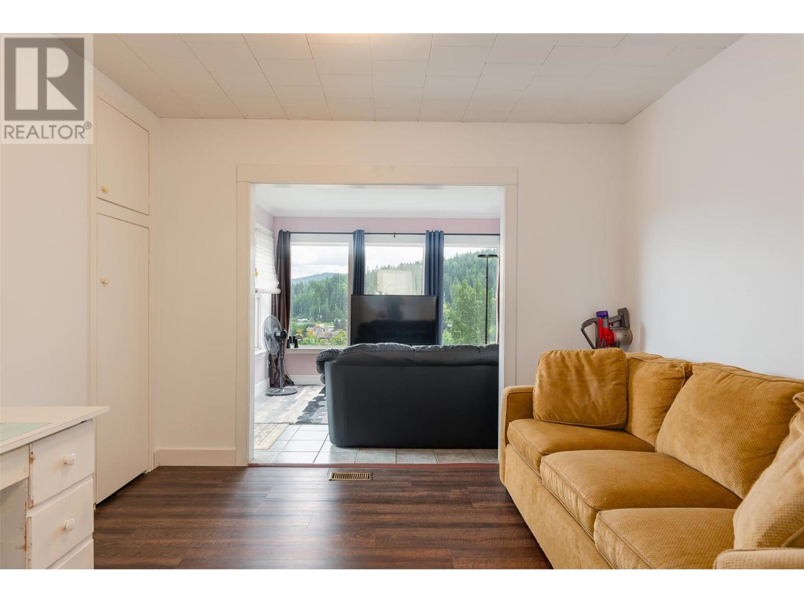 1585 Dunn Crescent, Rossland, British Columbia  V0G 1Y0 - Photo 19 - 10352364