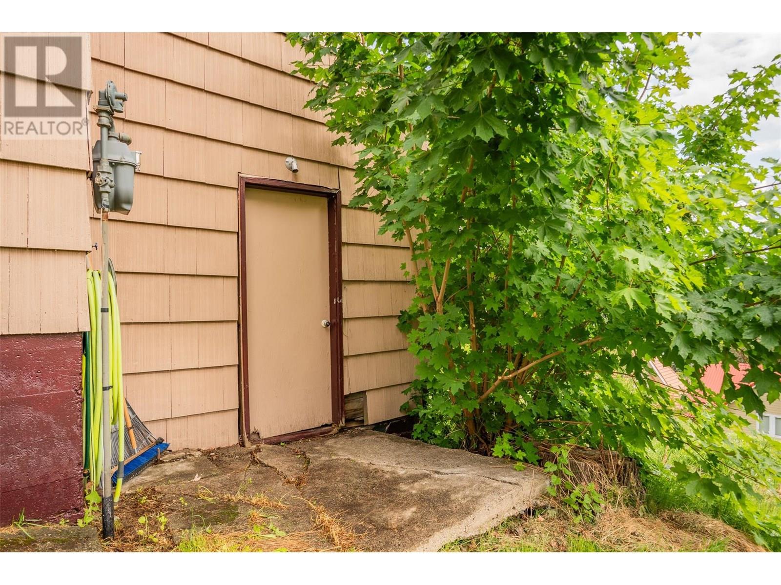1585 Dunn Crescent, Rossland, British Columbia  V0G 1Y0 - Photo 39 - 10352364