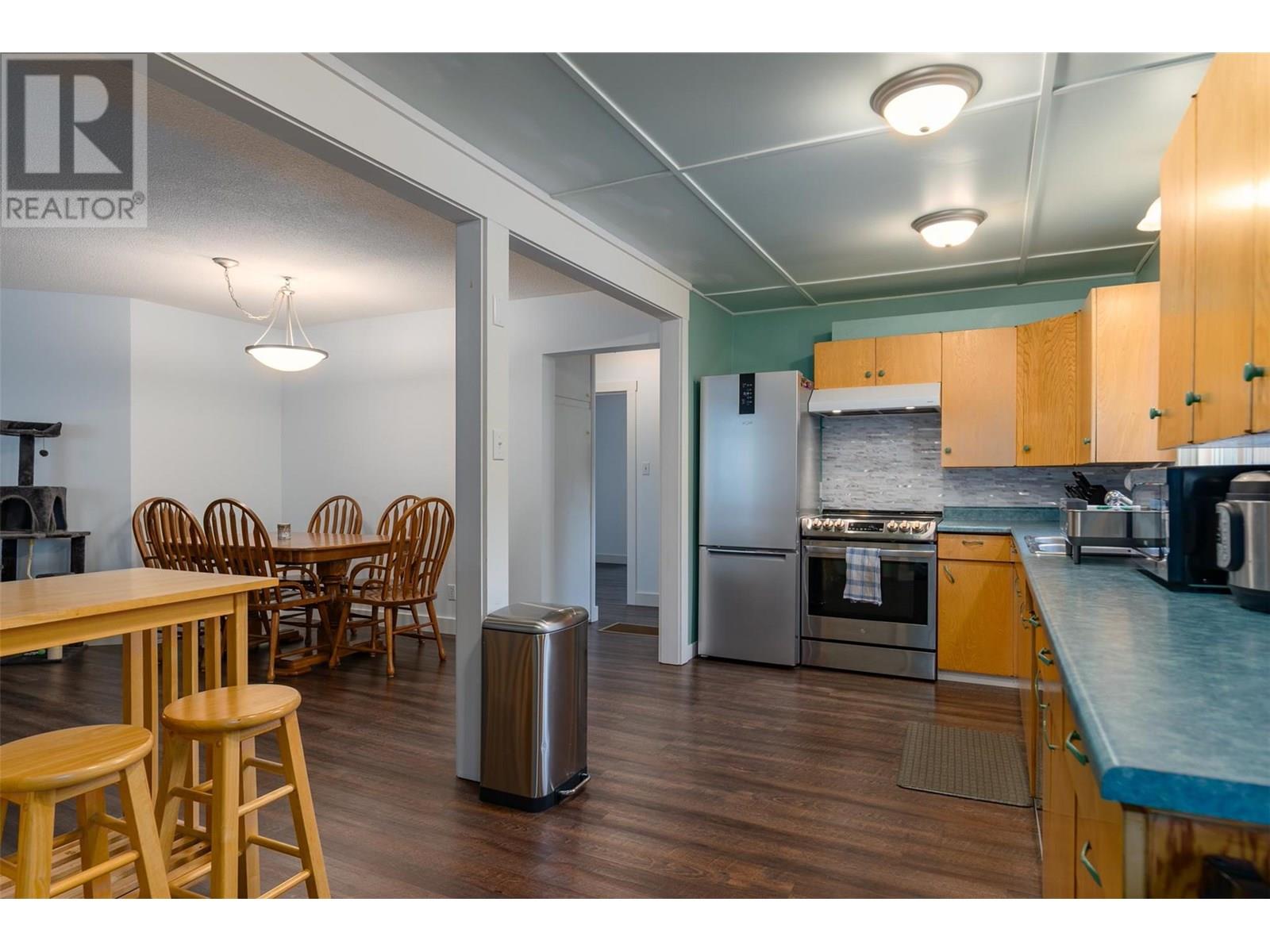 1585 Dunn Crescent, Rossland, British Columbia  V0G 1Y0 - Photo 5 - 10352364