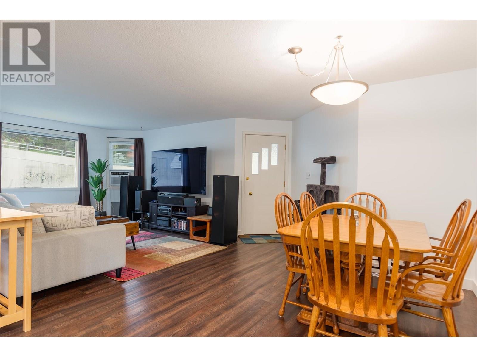 1585 Dunn Crescent, Rossland, British Columbia  V0G 1Y0 - Photo 8 - 10352364