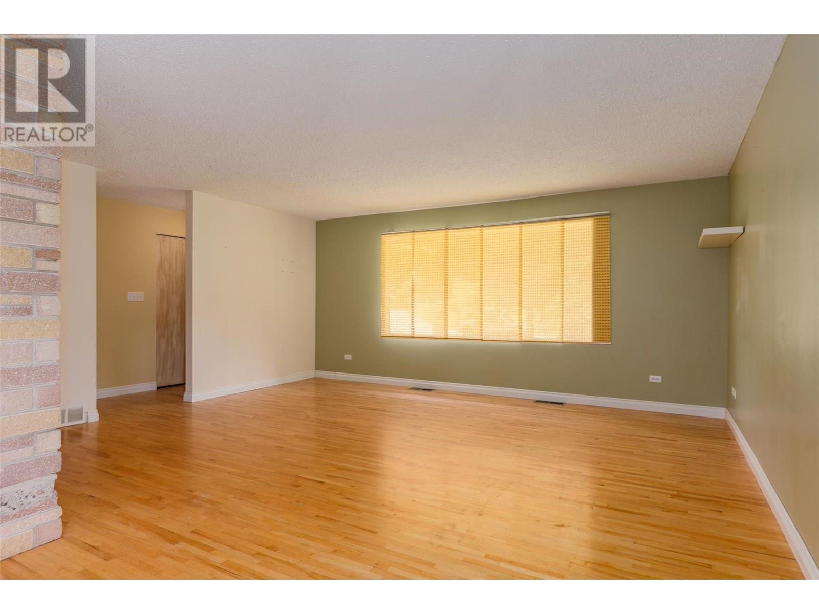 1500 3b Hwy, Fruitvale, British Columbia  V0G 1L1 - Photo 16 - 10352498