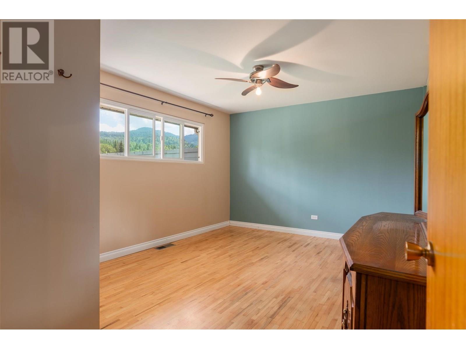 1500 3b Hwy, Fruitvale, British Columbia  V0G 1L1 - Photo 22 - 10352498