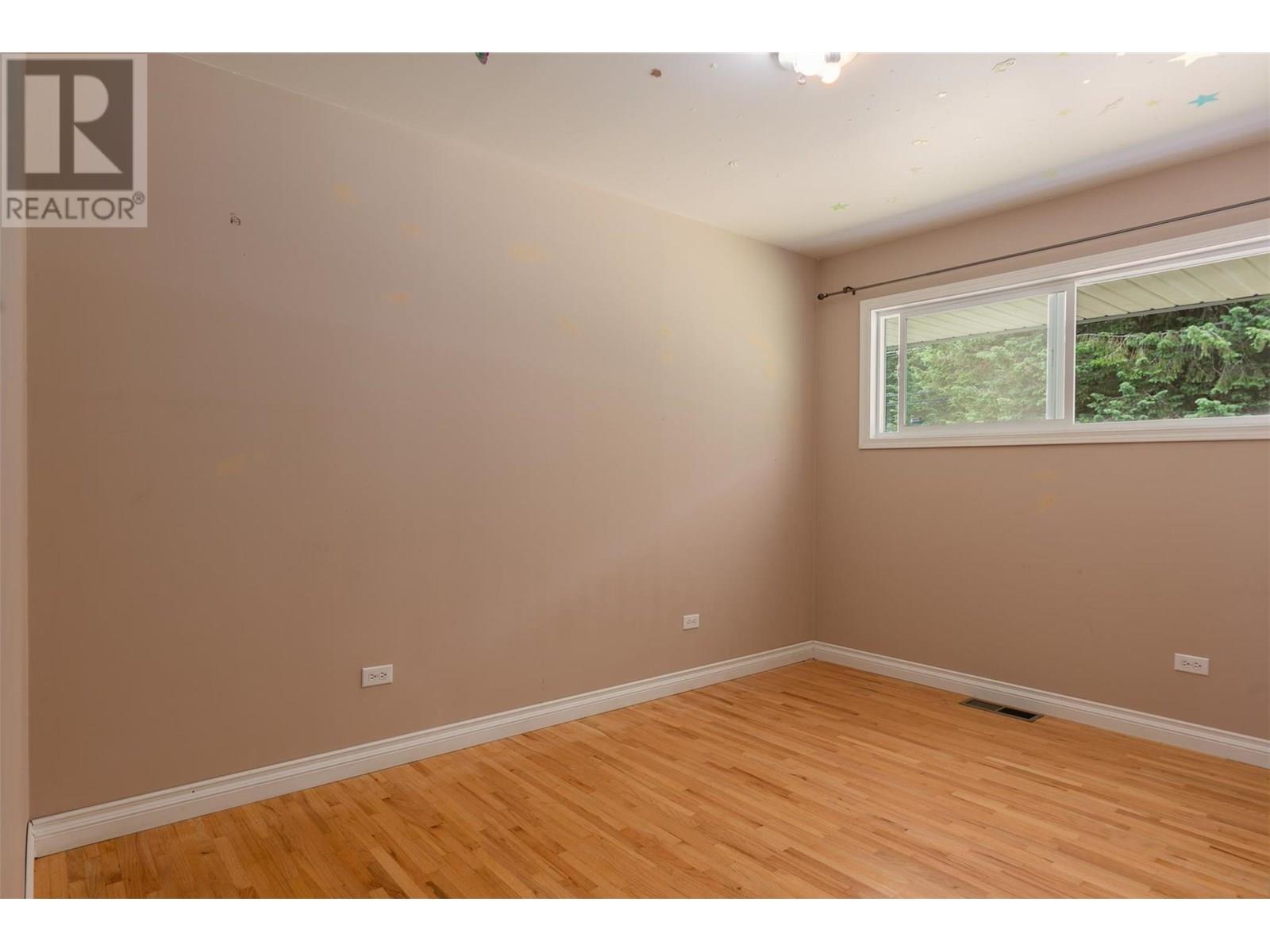 1500 3b Hwy, Fruitvale, British Columbia  V0G 1L1 - Photo 25 - 10352498