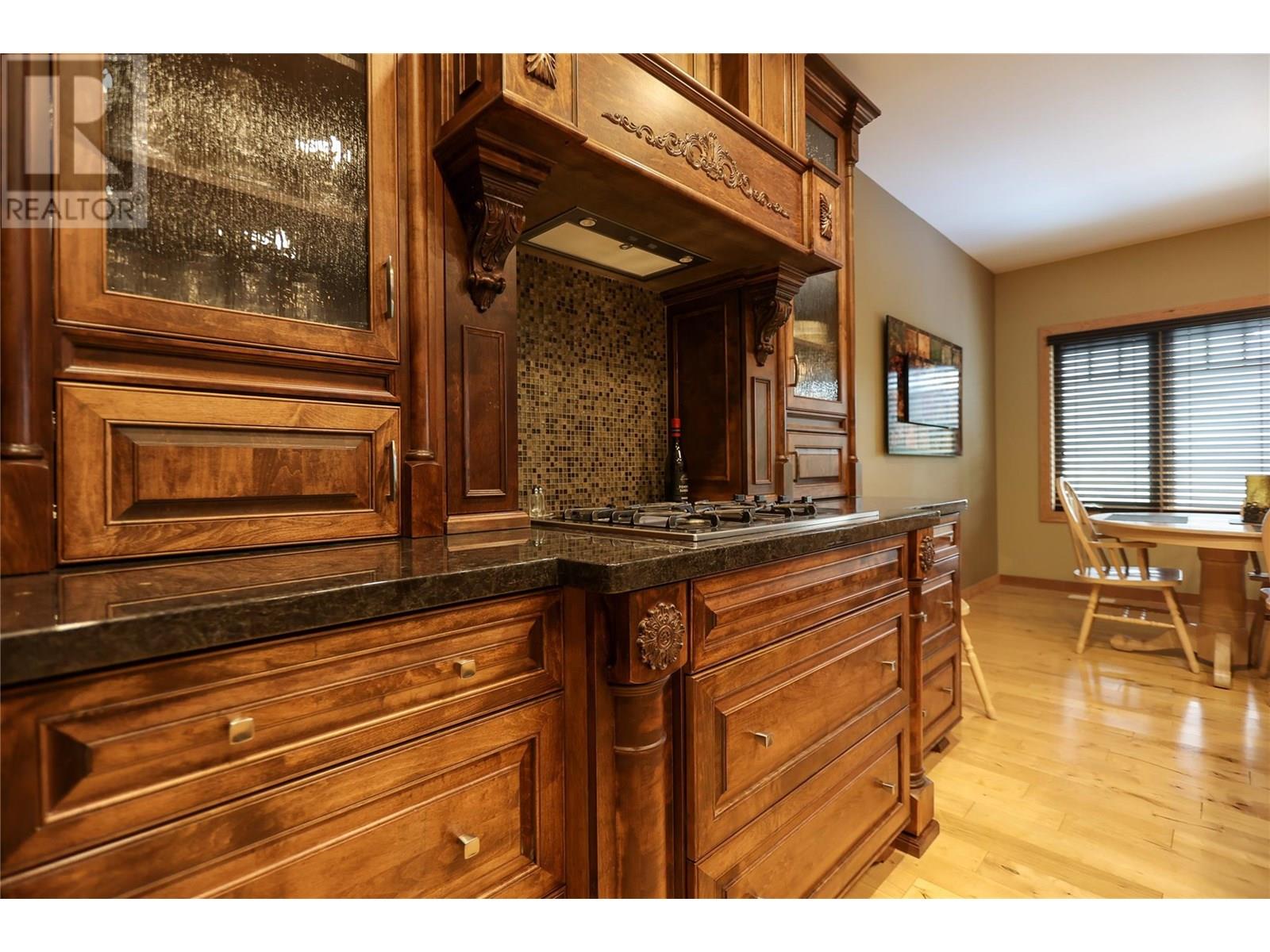 1009 Silvertip Road, Rossland, British Columbia  V0G 1Y0 - Photo 15 - 10352472