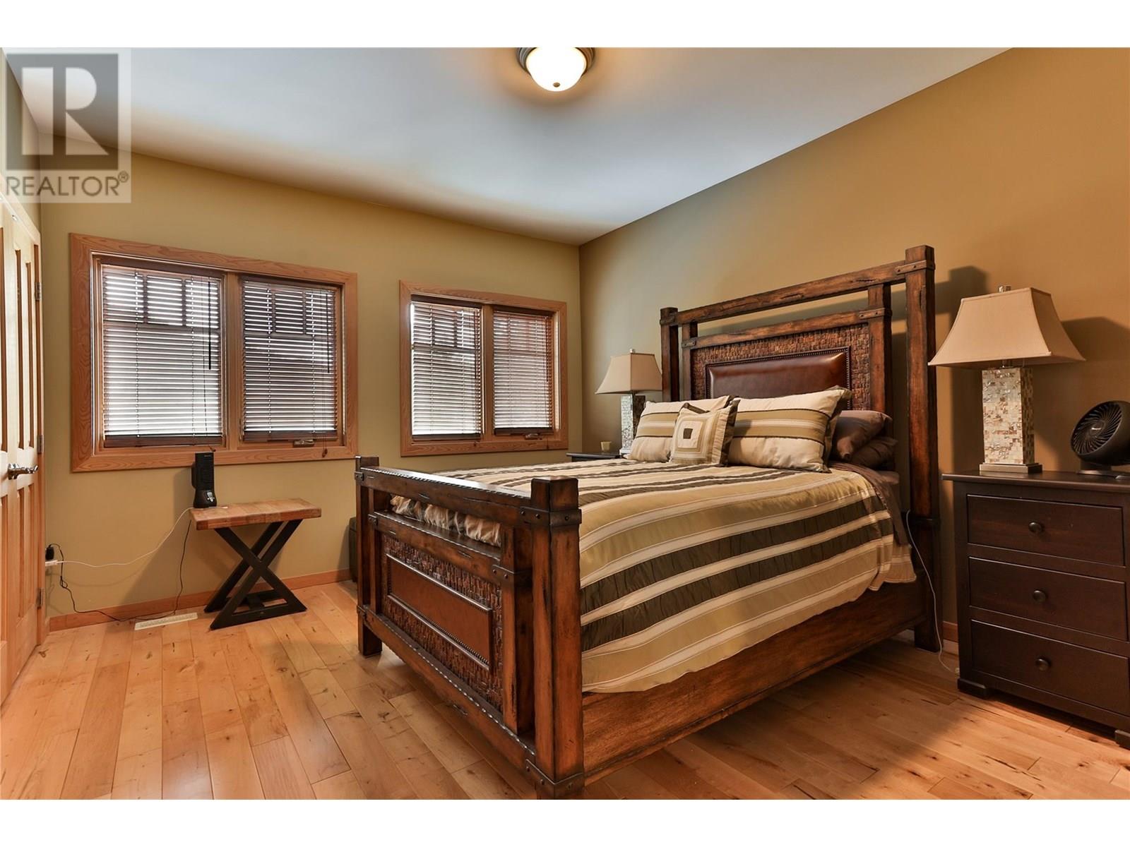 1009 Silvertip Road, Rossland, British Columbia  V0G 1Y0 - Photo 23 - 10352472
