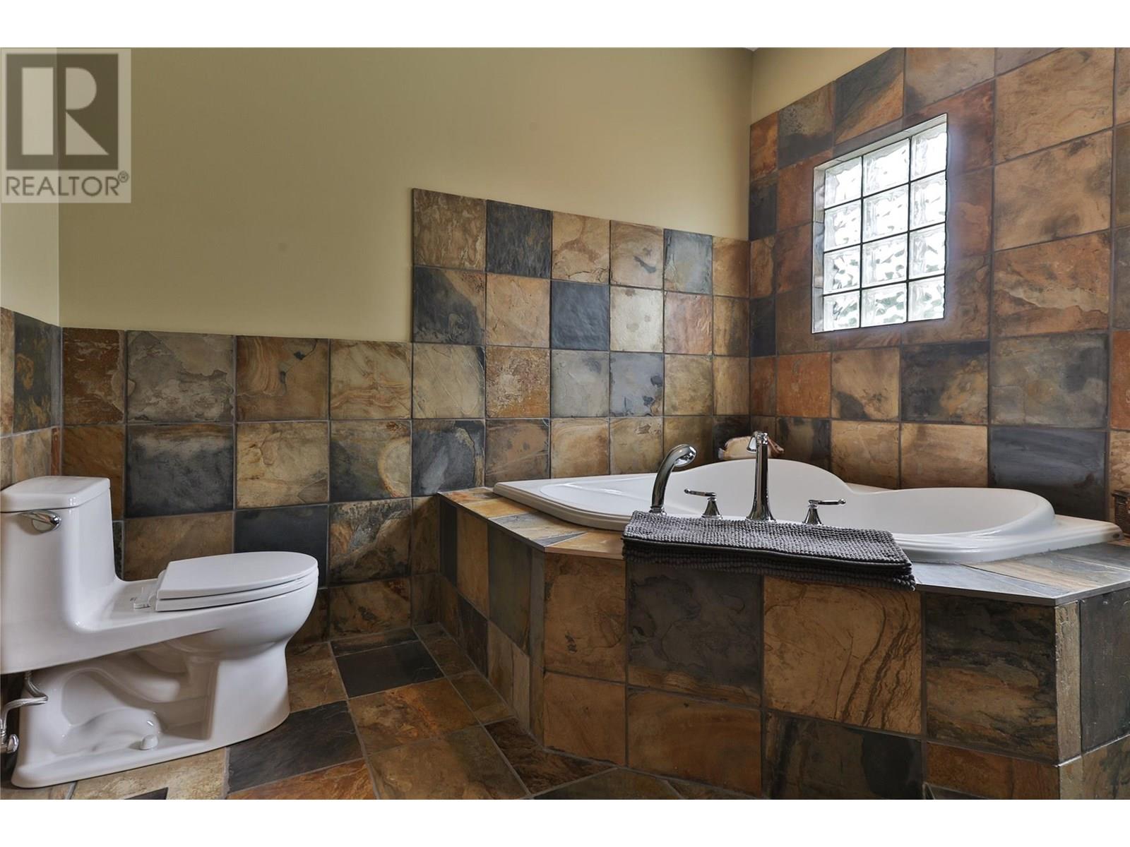 1009 Silvertip Road, Rossland, British Columbia  V0G 1Y0 - Photo 25 - 10352472