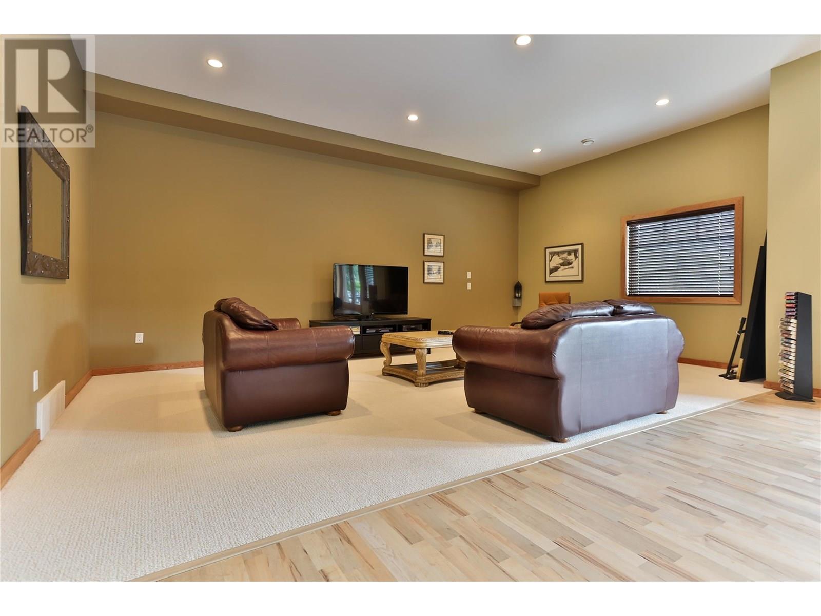 1009 Silvertip Road, Rossland, British Columbia  V0G 1Y0 - Photo 33 - 10352472