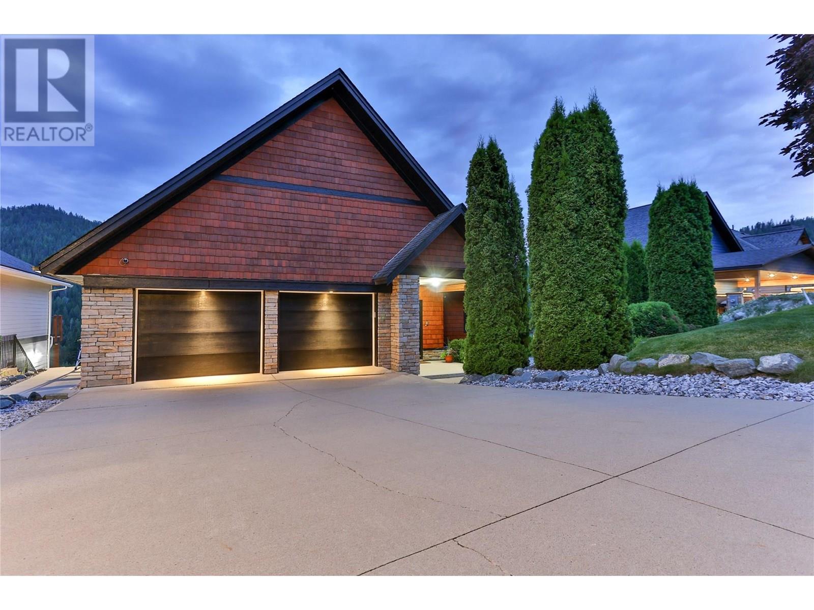 1009 Silvertip Road, Rossland, British Columbia  V0G 1Y0 - Photo 61 - 10352472