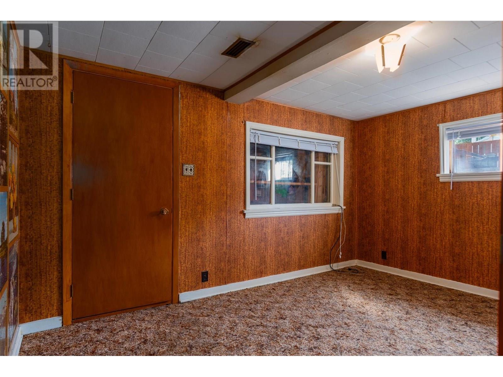 2233 Fifth Avenue, Trail, British Columbia  V1R 3E8 - Photo 17 - 10352267
