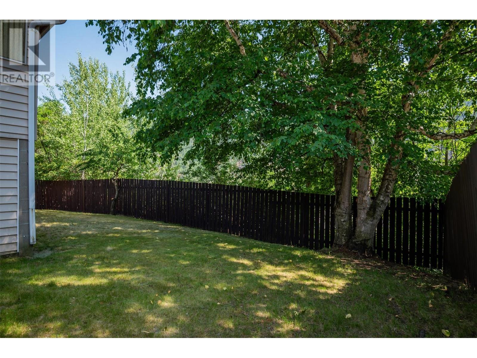 2233 Fifth Avenue, Trail, British Columbia  V1R 3E8 - Photo 25 - 10352267
