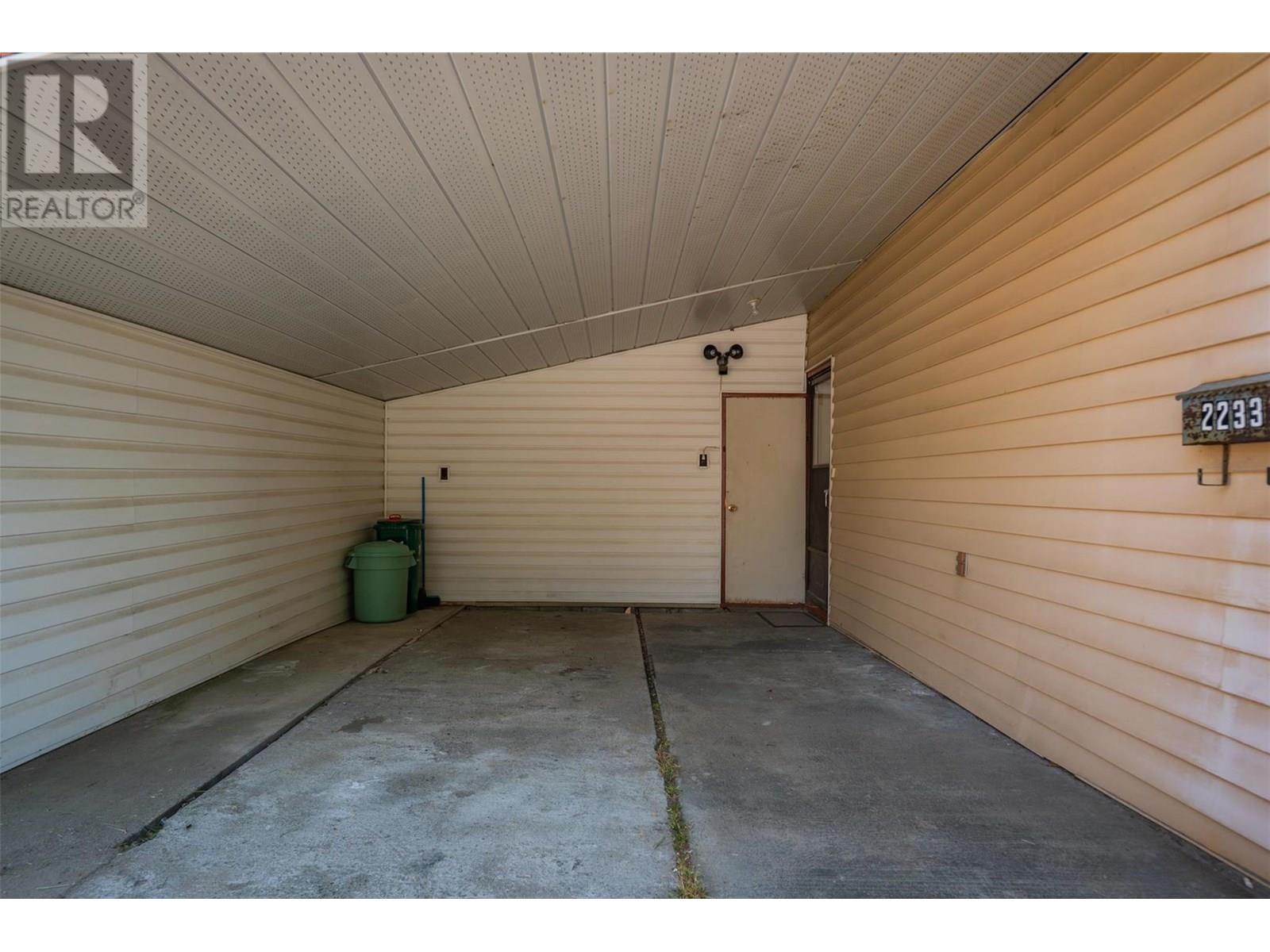 2233 Fifth Avenue, Trail, British Columbia  V1R 3E8 - Photo 33 - 10352267