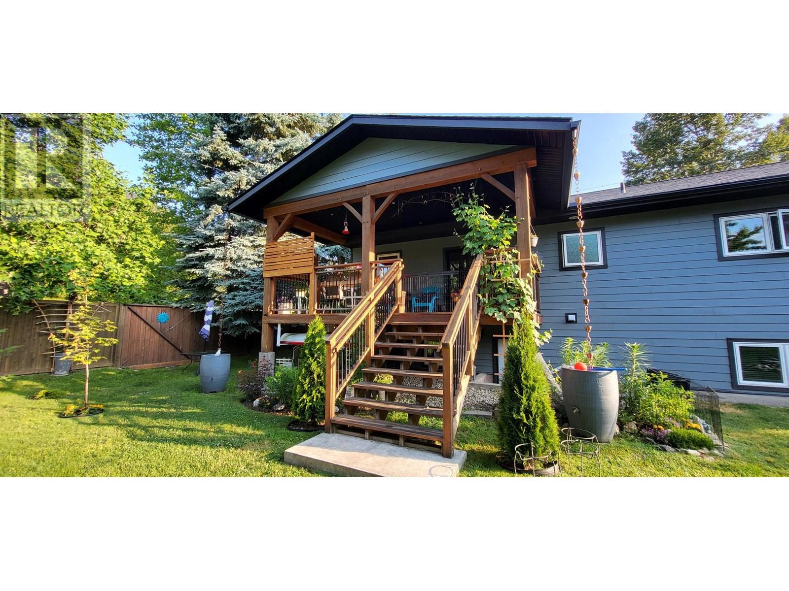 303 Delany Avenue, Slocan, British Columbia  V0G 2C0 - Photo 10 - 10352438