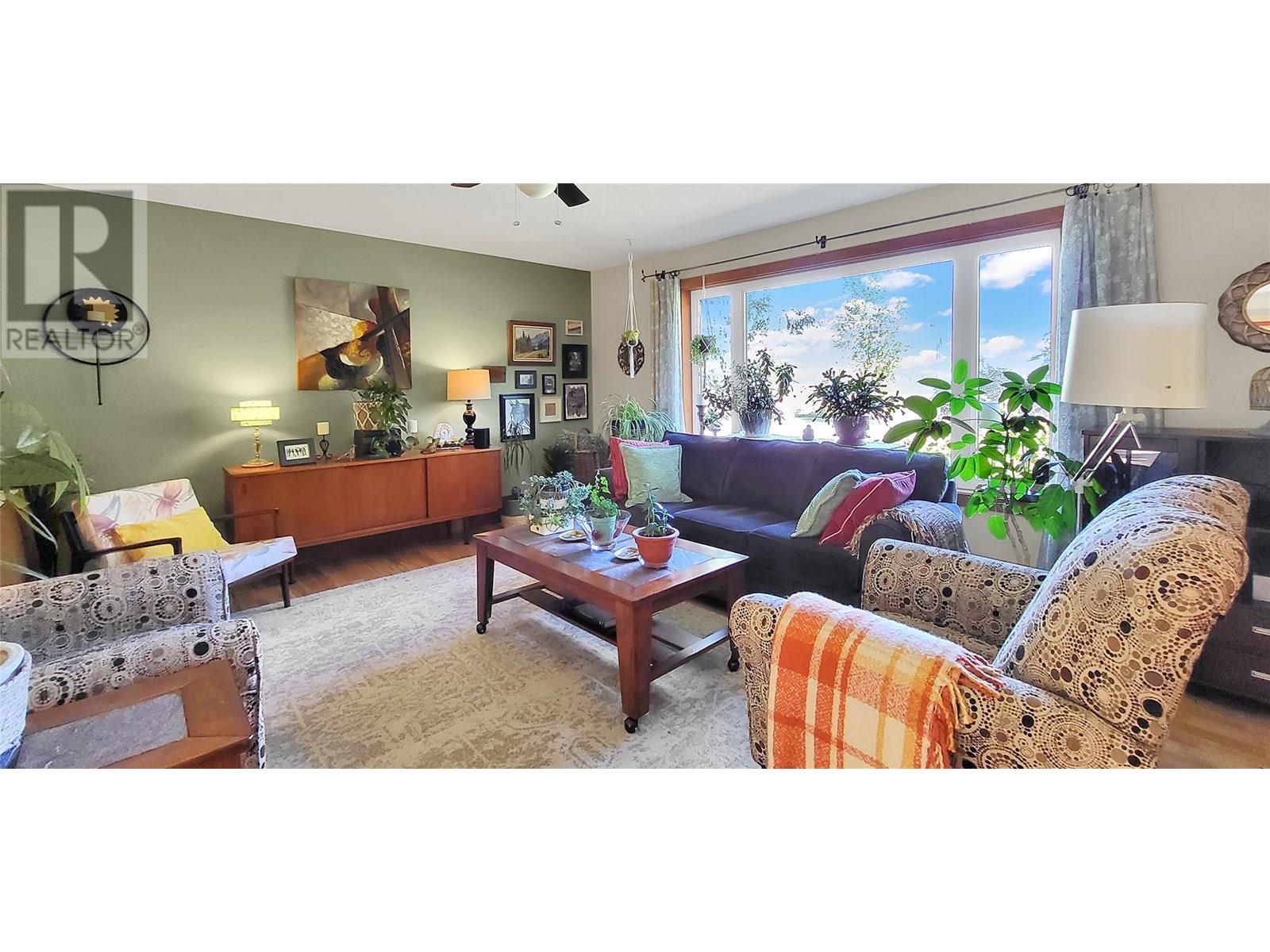 303 Delany Avenue, Slocan, British Columbia  V0G 2C0 - Photo 22 - 10352438