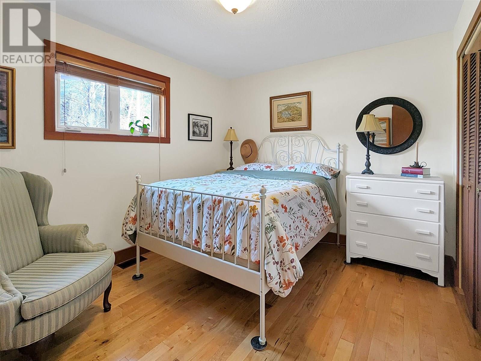 303 Delany Avenue, Slocan, British Columbia  V0G 2C0 - Photo 32 - 10352438