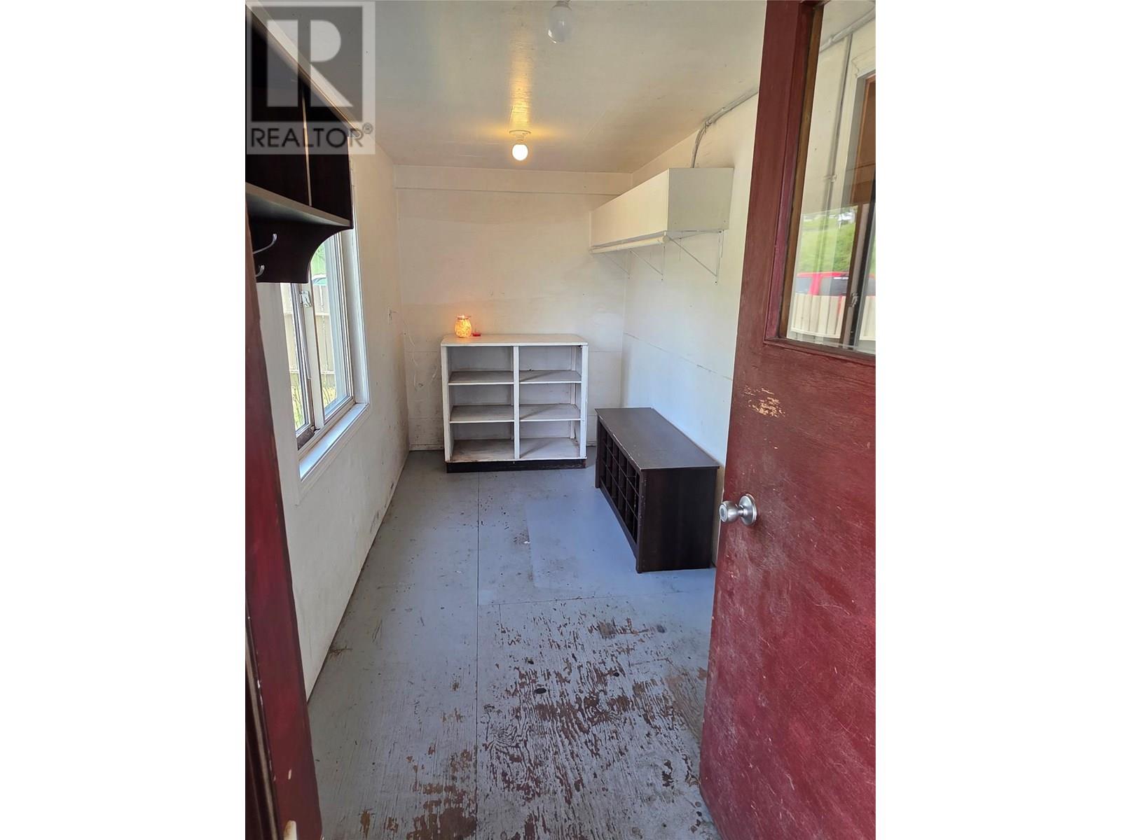 96 Broadway Street E, Nakusp, British Columbia  V0G 1R0 - Photo 12 - 10352326