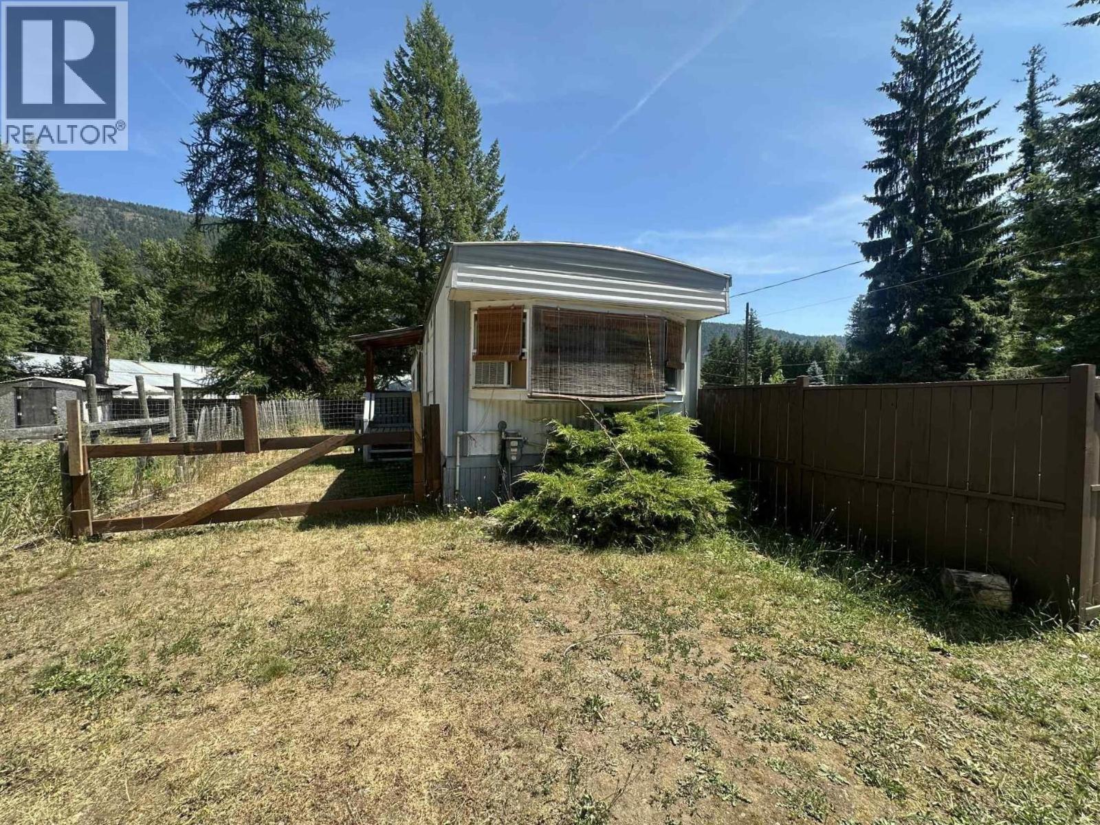 5 Esquire Drive, Salmo, British Columbia  V0G 1Z0 - Photo 2 - 10352599