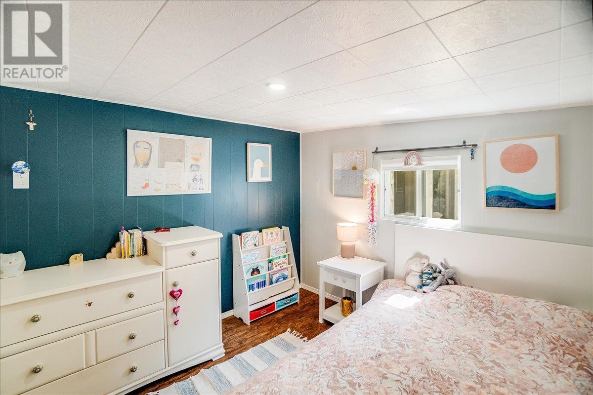 1052 Frances Street, Robson, British Columbia  V0G 1X0 - Photo 33 - 10352437