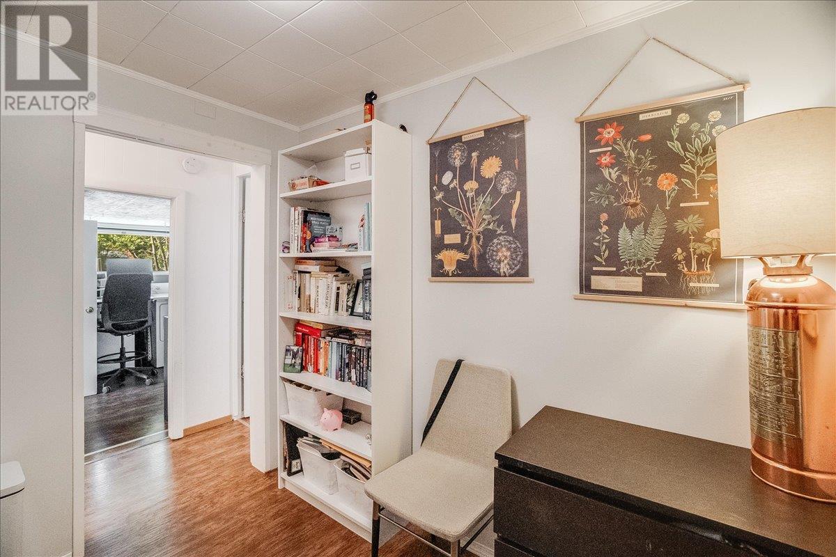 1052 Frances Street, Robson, British Columbia  V0G 1X0 - Photo 36 - 10352437