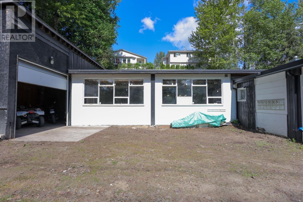 1841 3b Highway, Fruitvale, British Columbia  V0G 1L0 - Photo 29 - 10352844