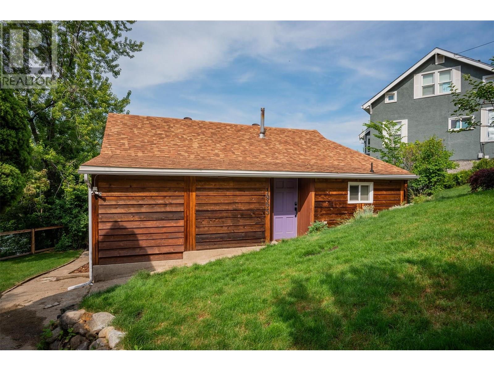 1965 Oak Street, Trail, British Columbia  V1R 3Z8 - Photo 2 - 10352657