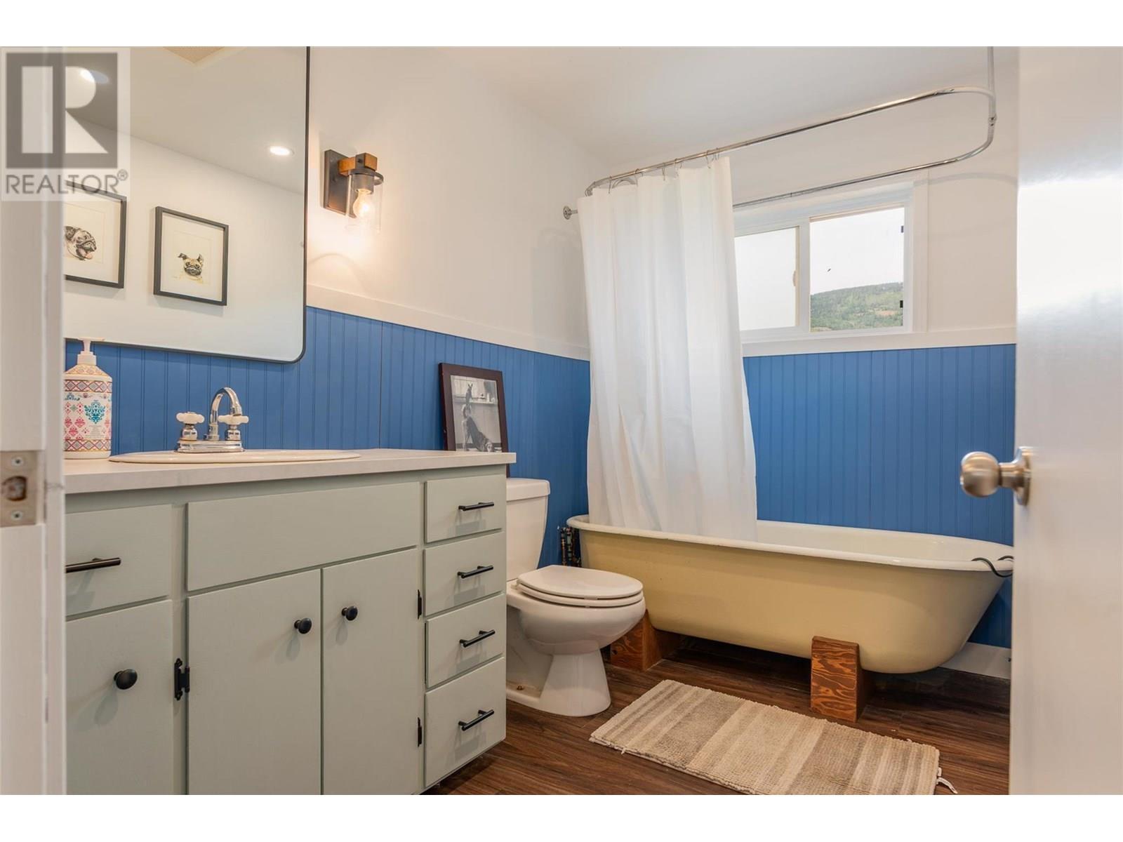 1965 Oak Street, Trail, British Columbia  V1R 3Z8 - Photo 21 - 10352657