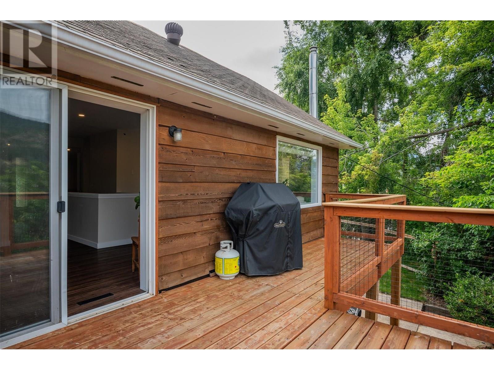 1965 Oak Street, Trail, British Columbia  V1R 3Z8 - Photo 24 - 10352657