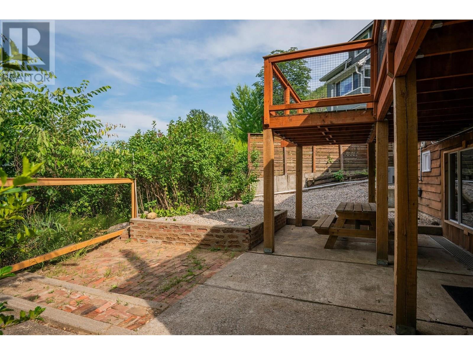 1965 Oak Street, Trail, British Columbia  V1R 3Z8 - Photo 37 - 10352657
