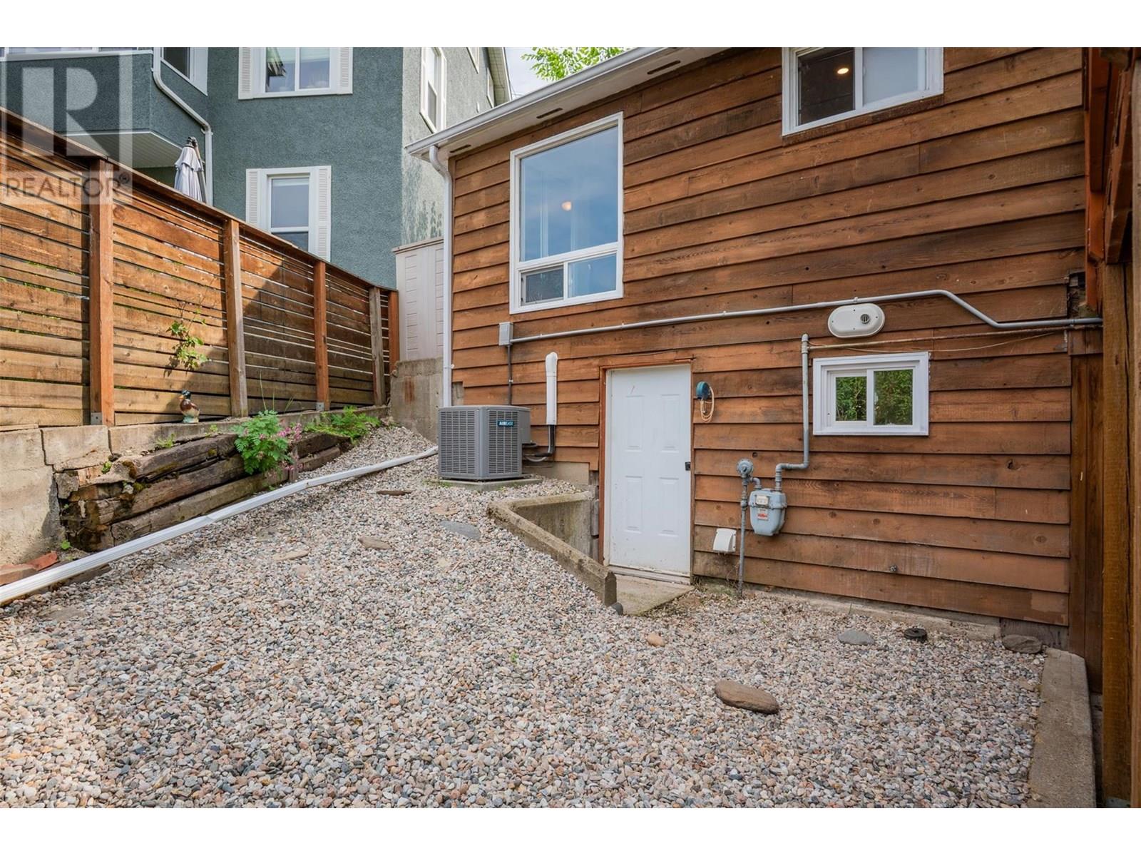 1965 Oak Street, Trail, British Columbia  V1R 3Z8 - Photo 41 - 10352657