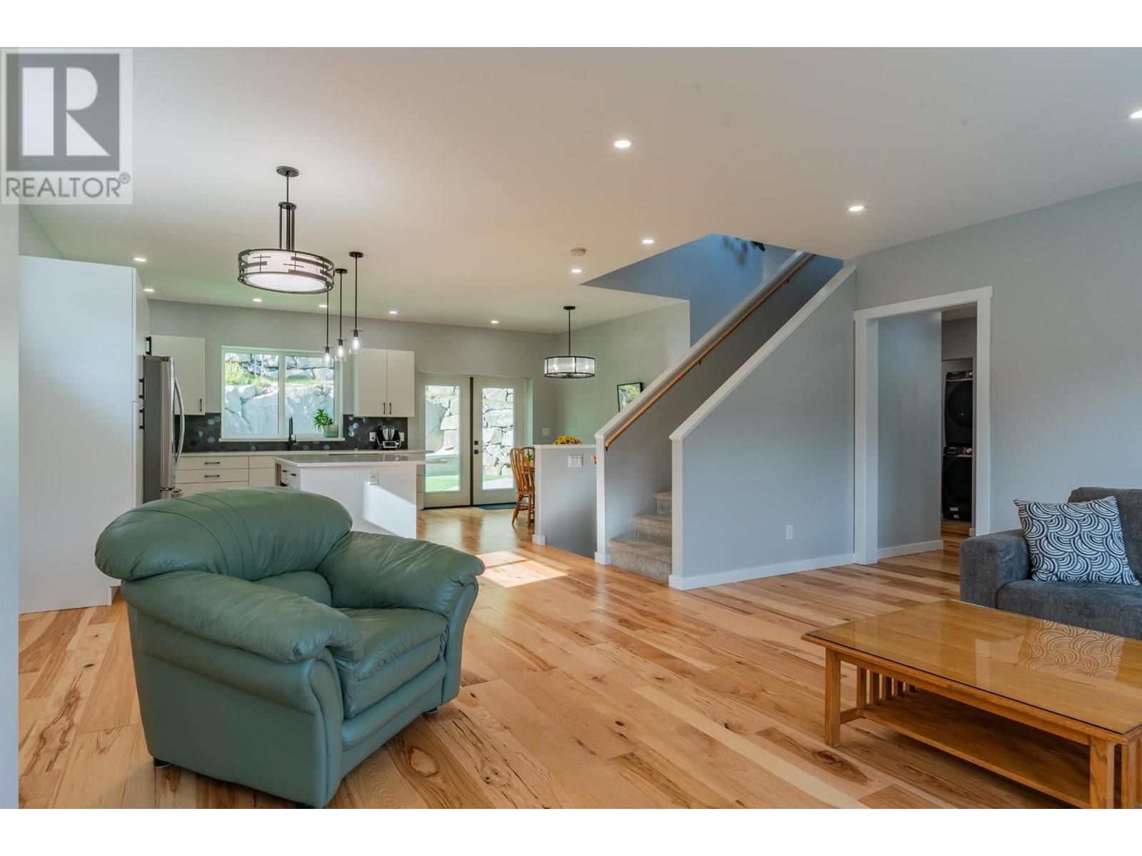 934 Redstone Drive, Rossland, British Columbia  V0G 1Y0 - Photo 19 - 10353036