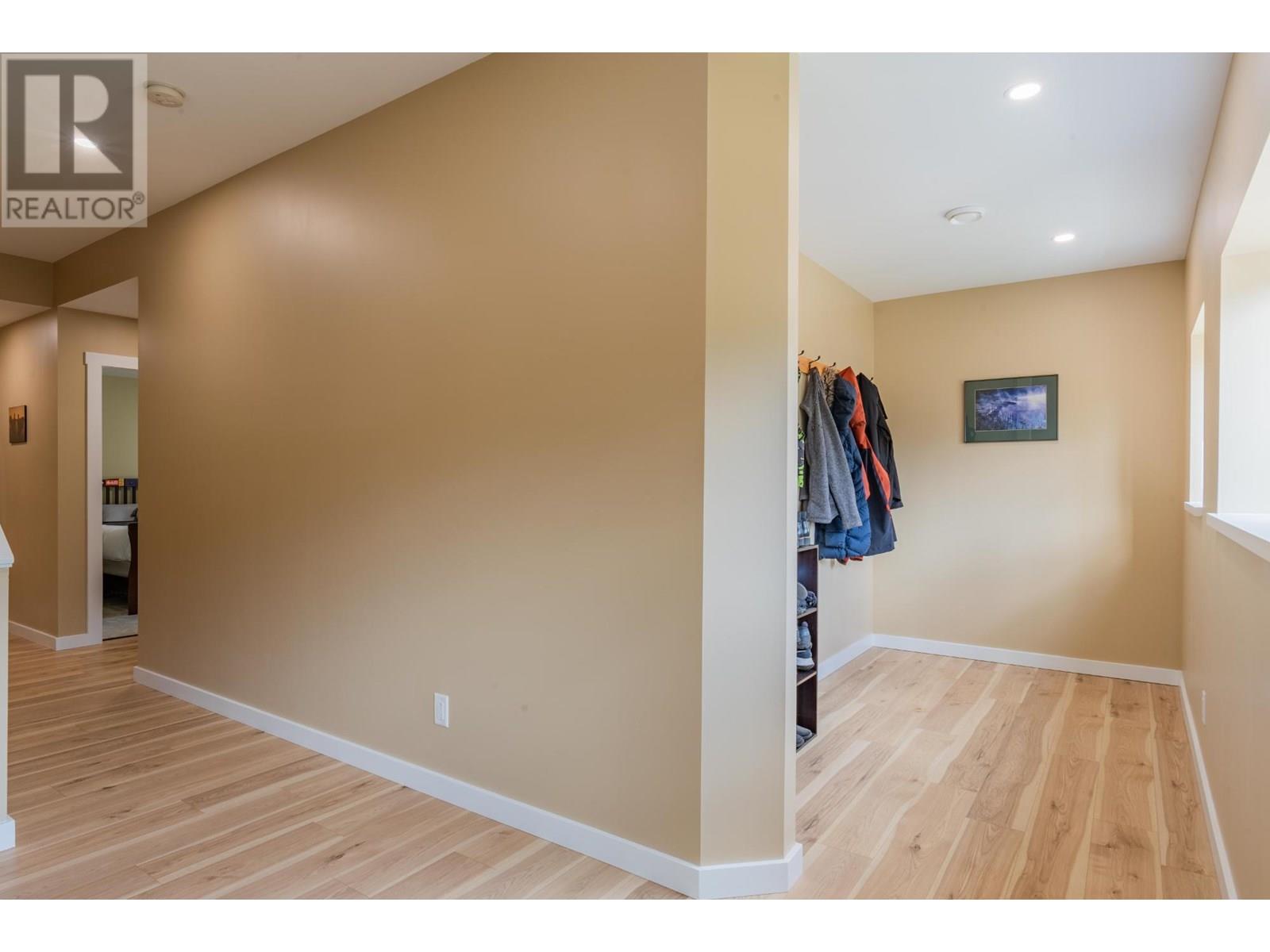 934 Redstone Drive, Rossland, British Columbia  V0G 1Y0 - Photo 48 - 10353036