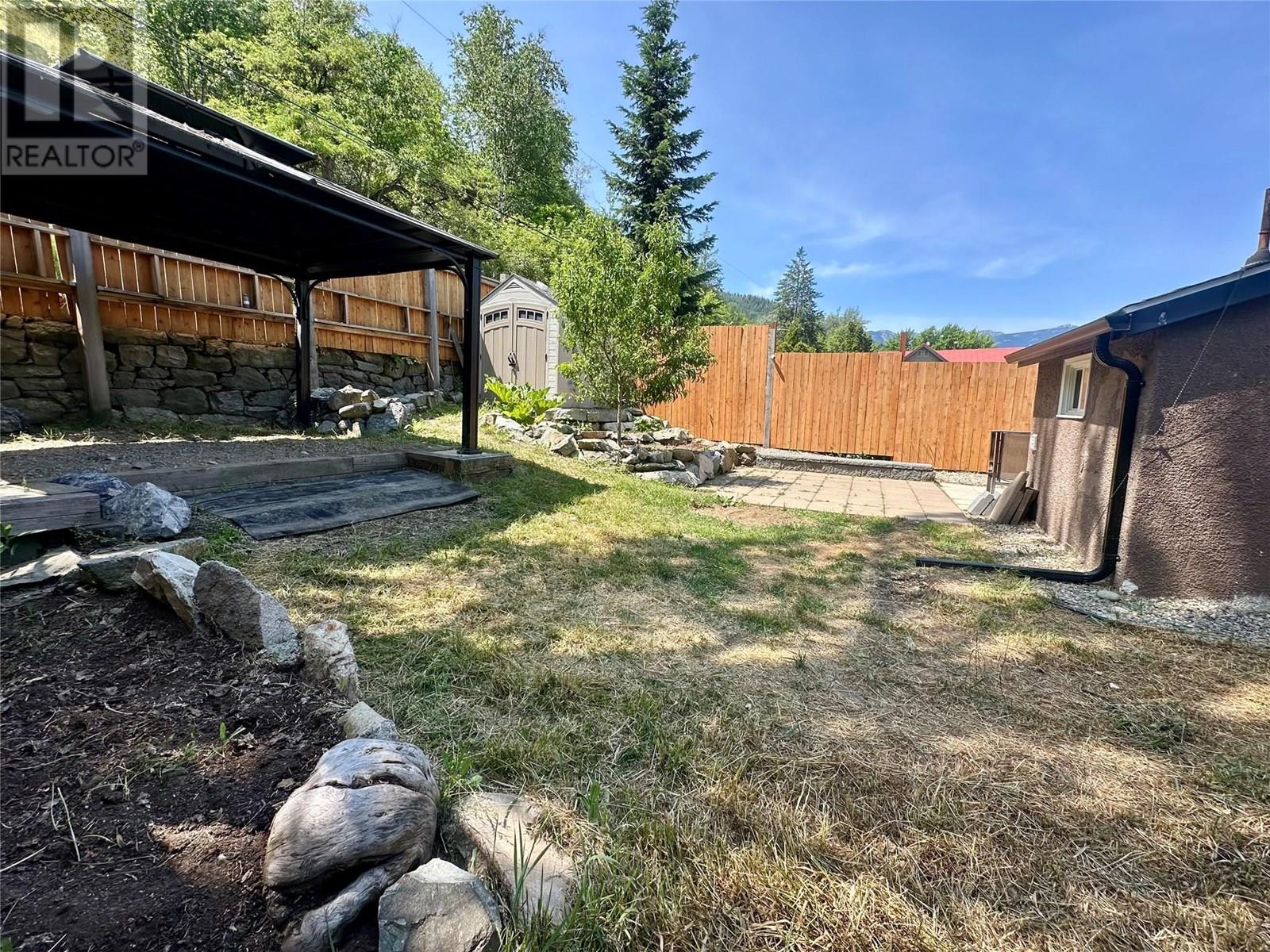 2006 Daniel Street, Trail, British Columbia  V1R 4G9 - Photo 24 - 10352803