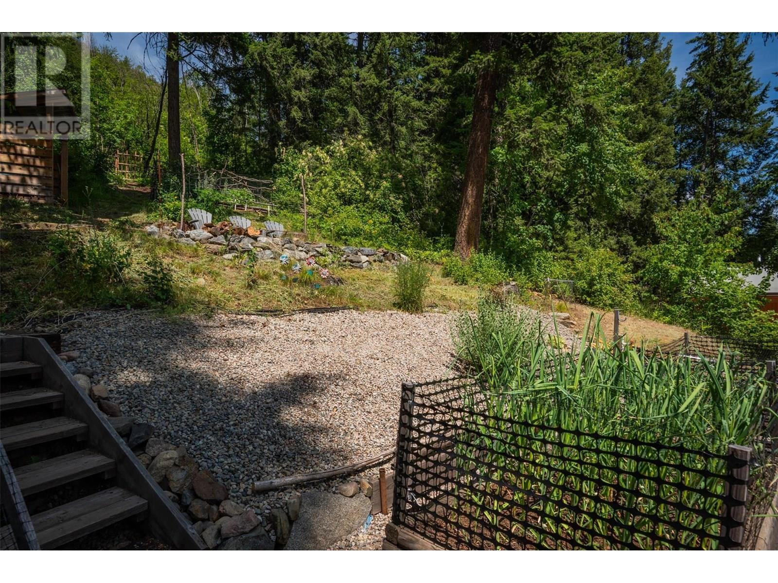 1105 Christie Road, Montrose, British Columbia  V0G 1P0 - Photo 16 - 10353049