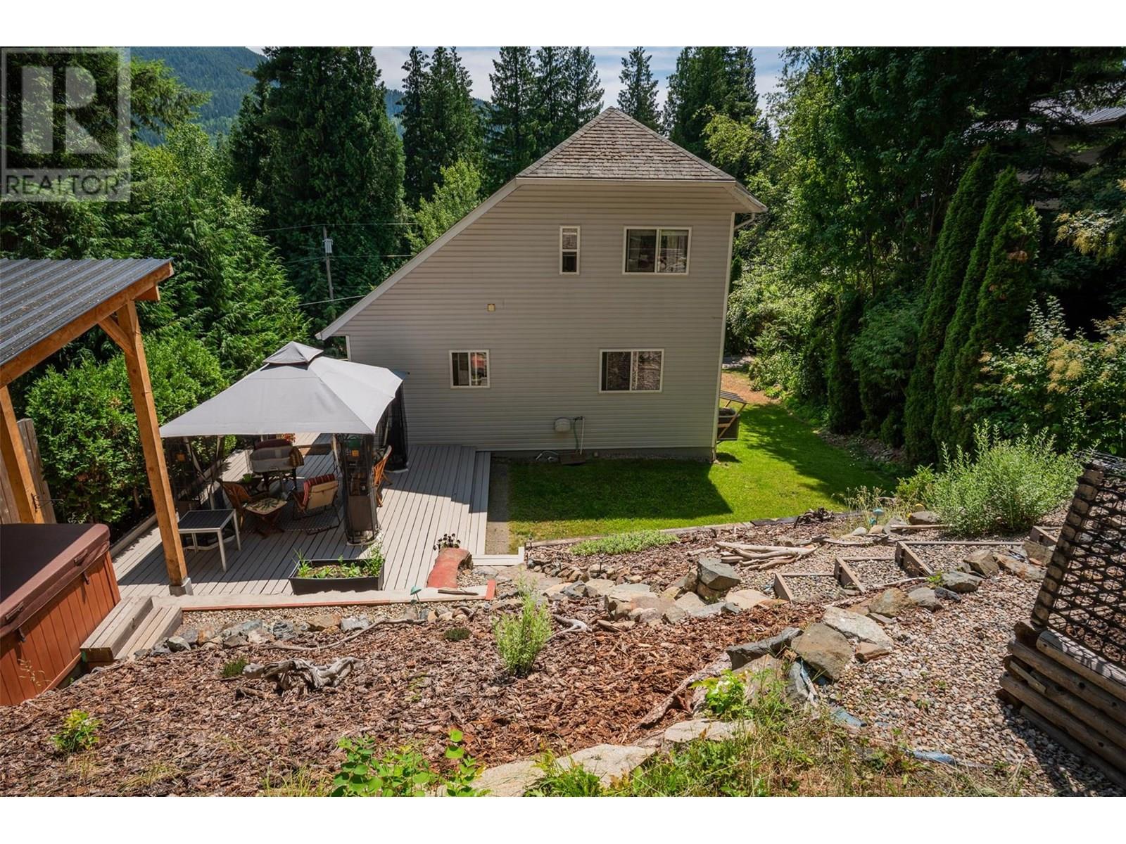 1105 Christie Road, Montrose, British Columbia  V0G 1P0 - Photo 20 - 10353049