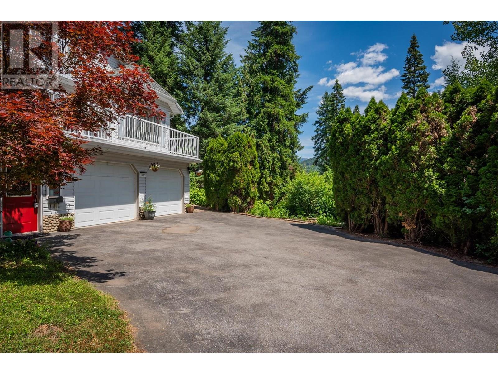 1105 Christie Road, Montrose, British Columbia  V0G 1P0 - Photo 6 - 10353049