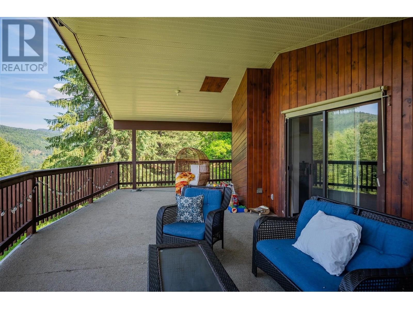 1137 Mcleod Road, Beaver Falls, British Columbia  V0G 1L1 - Photo 18 - 10352994