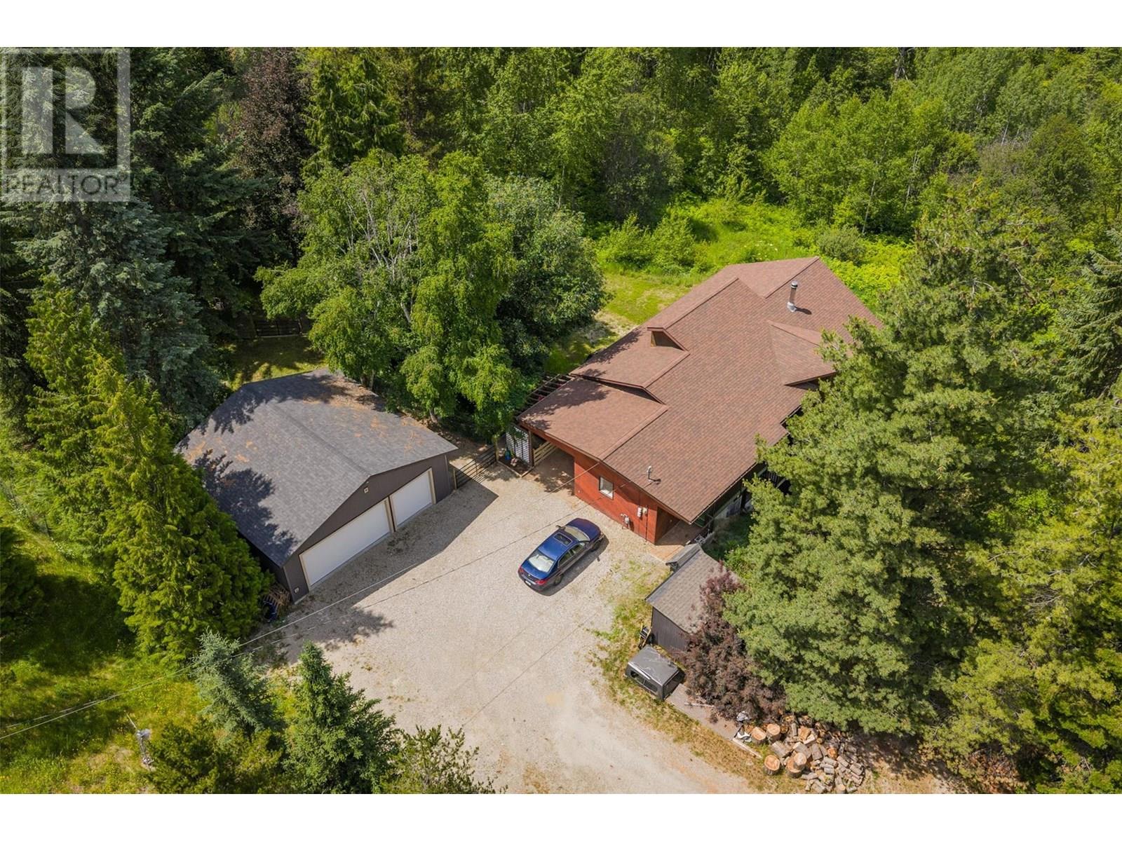 1137 Mcleod Road, Beaver Falls, British Columbia  V0G 1L1 - Photo 2 - 10352994