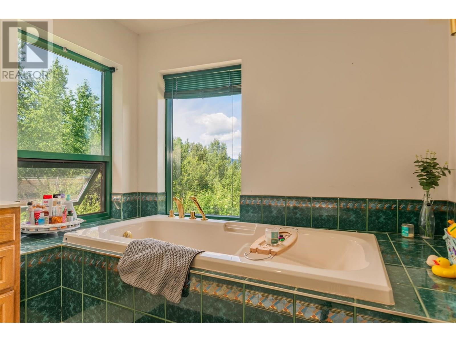 1137 Mcleod Road, Beaver Falls, British Columbia  V0G 1L1 - Photo 27 - 10352994