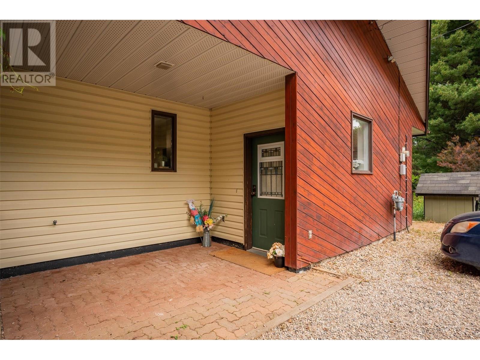 1137 Mcleod Road, Beaver Falls, British Columbia  V0G 1L1 - Photo 53 - 10352994