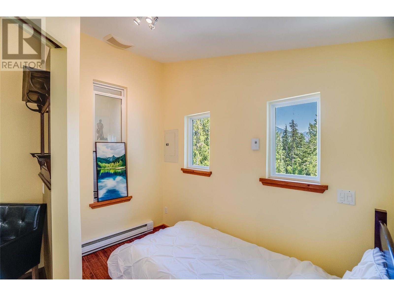 8140 6 Highway, Lemon Creek, British Columbia  V0G 2C0 - Photo 28 - 10351307
