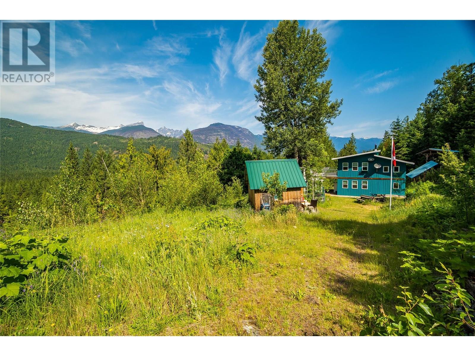 8140 6 Highway, Lemon Creek, British Columbia  V0G 2C0 - Photo 49 - 10351307