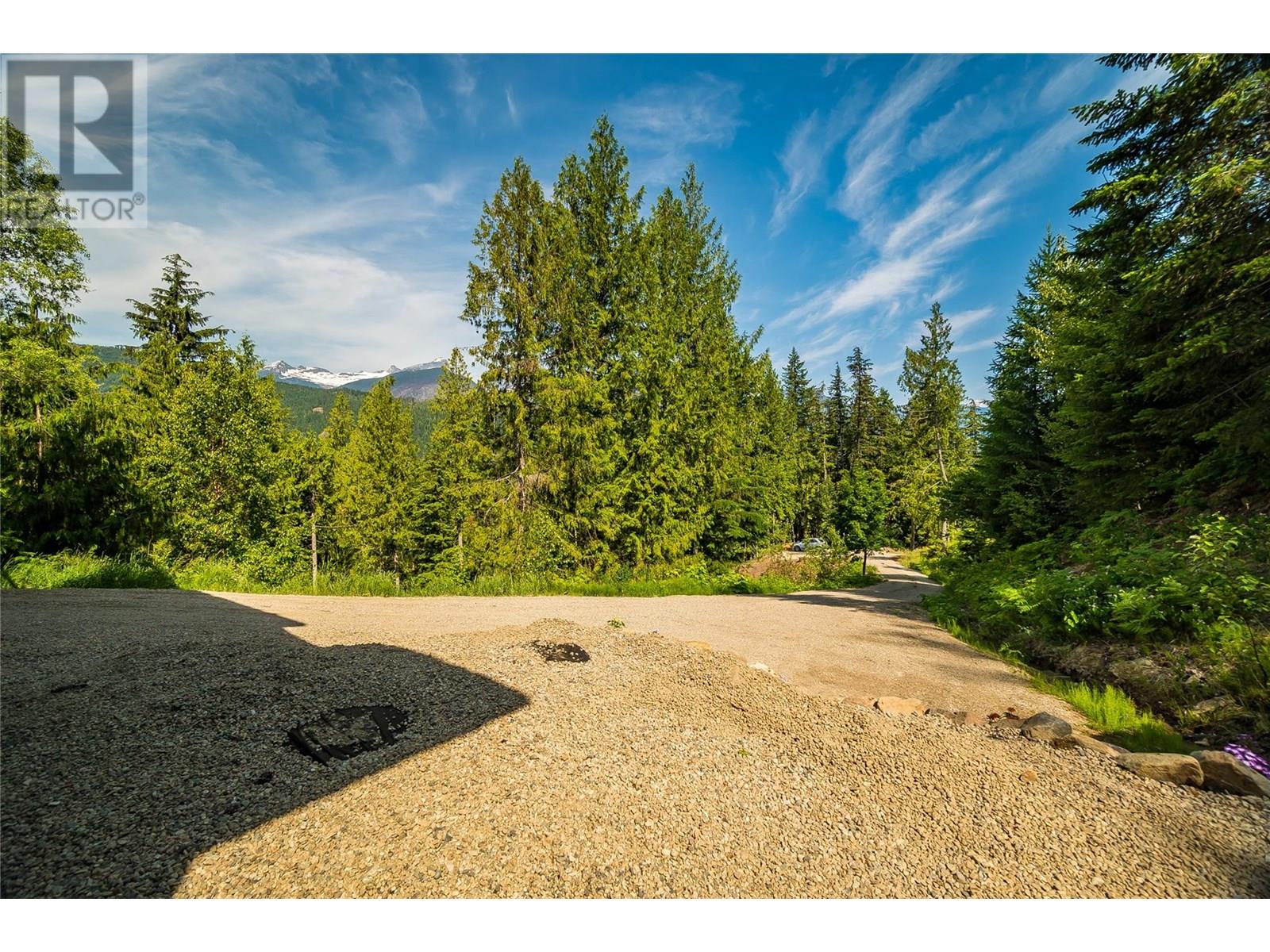 8140 6 Highway, Lemon Creek, British Columbia  V0G 2C0 - Photo 51 - 10351307